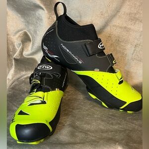 Northwave Cycling CX SPD Shoes w/Biomap. Neon Yellow & Black. Men's Size 12